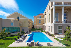 Tresor Le Palais Timisoara, Curio Collection by Hilton